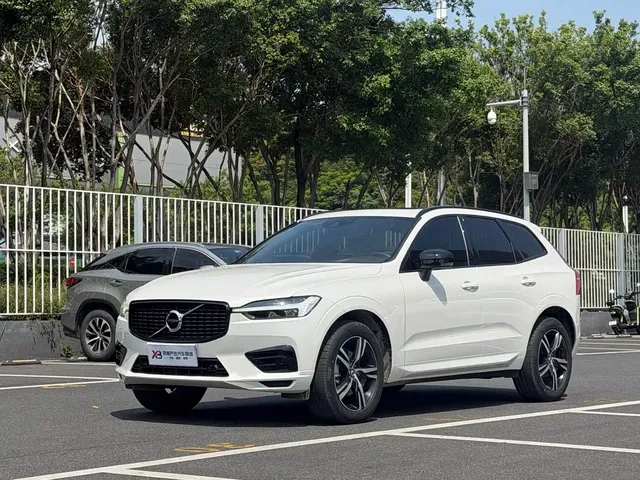 Volvo XC60 2021 T5 AWD R-Design