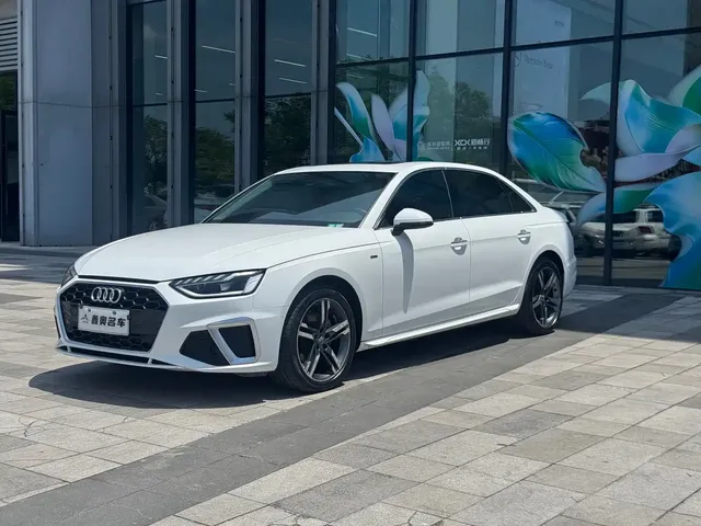 Audi A4L 2020 40 TFSI Luxury Dynamic