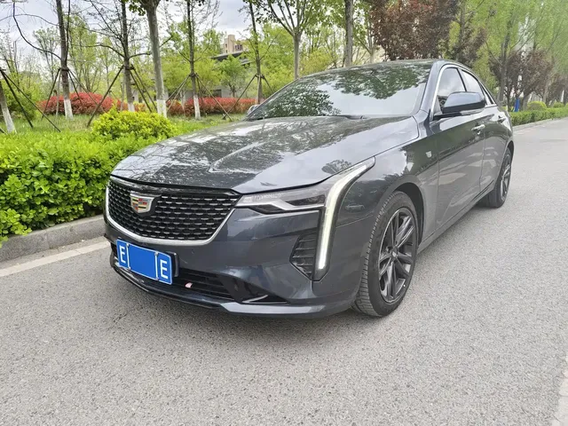 Cadillac CT4 2022 28T Luxury Model