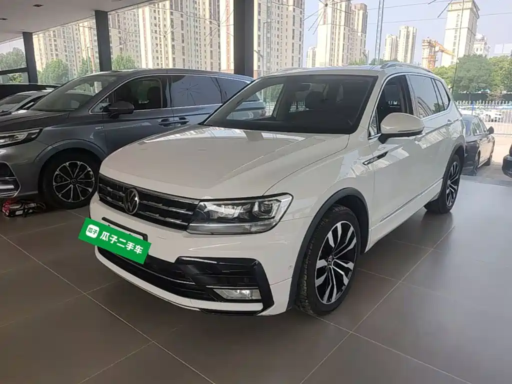 Volkswagen Tiguan L 2021 330TSI Automatic 2WD R-Line Premium