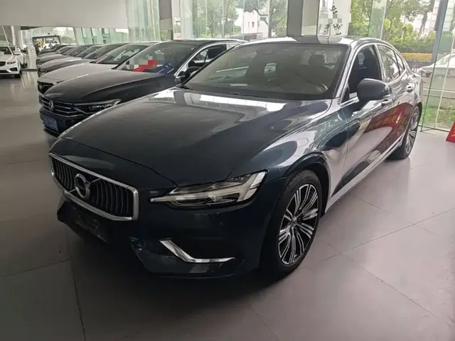 Volvo S60 2022 B4 Smart Vision Luxury Edition