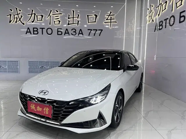 Hyundai Elantra 2022 1.5L CVT LUX Premium Edition