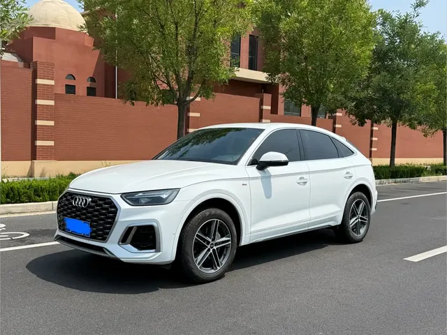 Audi Q5L Sportback 2022 40 TFSI Fashion Style