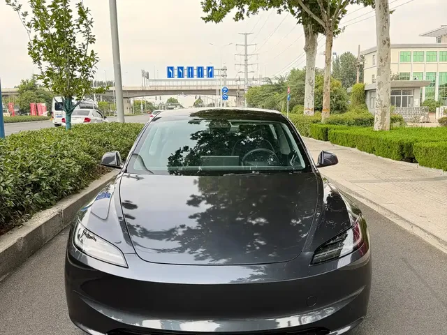 Tesla Model 3 2023 Rear-Wheel Drive