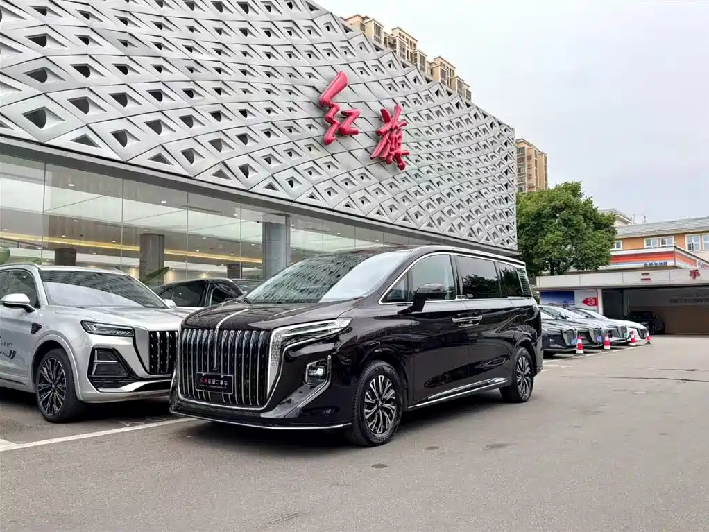 Hongqi HQ9 PHEV 2024 Model 2.0T AWD Luxury Edition