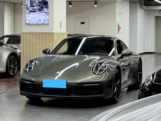Porsche 911 2022 Carrera 3.0T