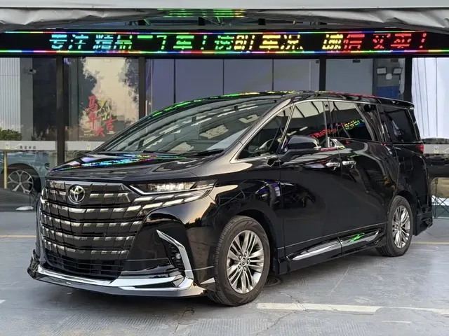 Toyota Alphard 2025 Hybrid 2.5L Ultimate Gold Edition