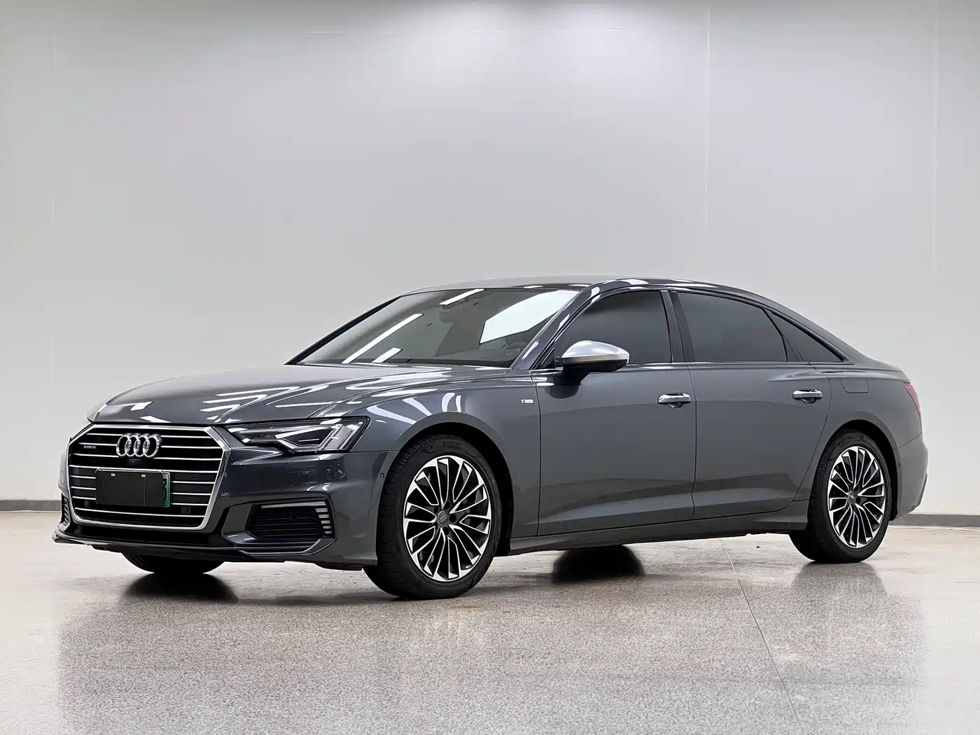 Audi A6L New Energy 2020 55 TFSI e quattro
