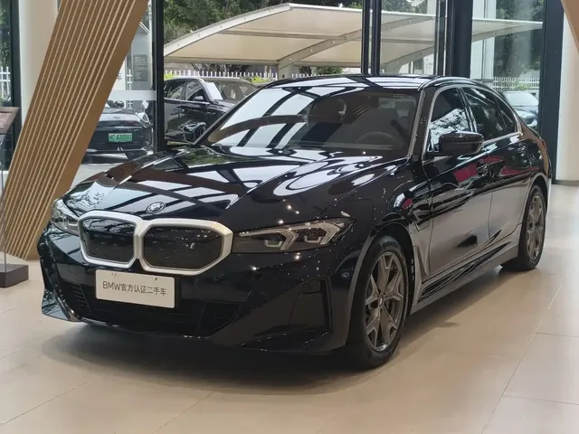 BMW i3 2024 eDrive 35 L