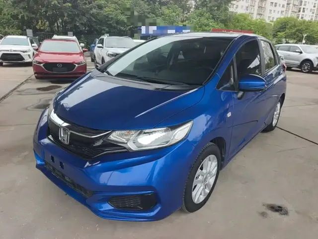 Honda Fit 2018 1.5L CVT Comfort Sunroof Edition