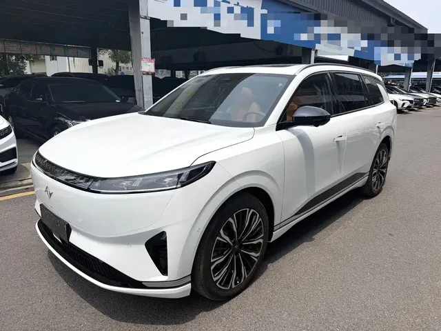 Dongfeng Yipai eπ008 2026 6-seater EREV Family Joy Edition