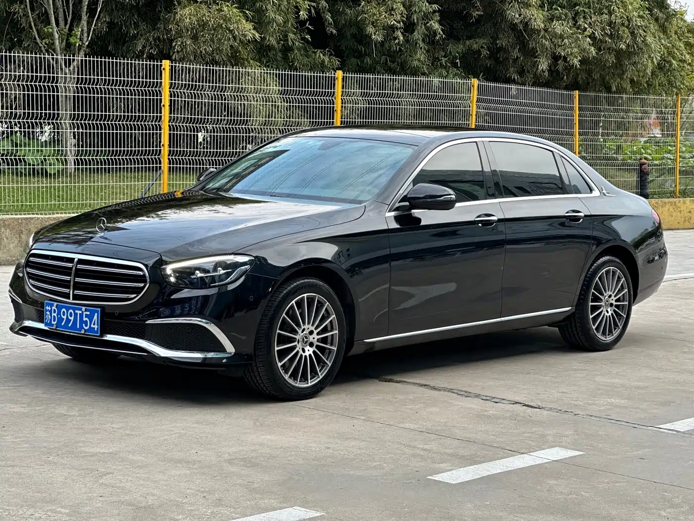 Mercedes-Benz E-Class 2022 E 260 L