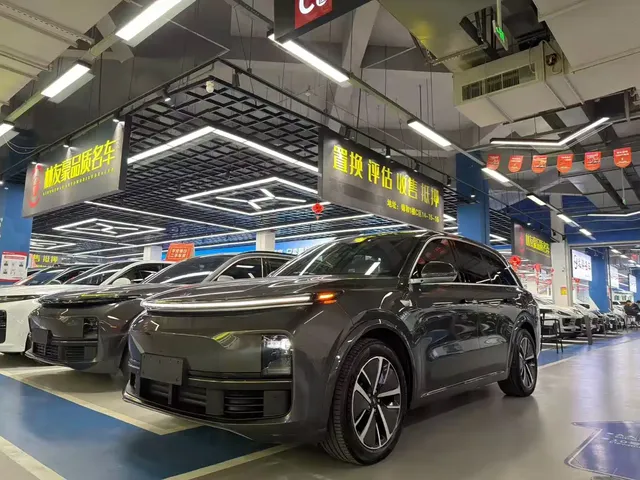 Li Auto Li L8 2023 Air