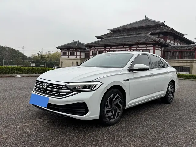 Volkswagen Sagitar 2023 300TSI DSG Surpassing Edition