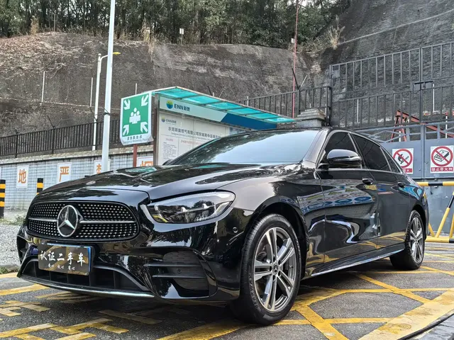 Mercedes-Benz E-Class 2023 E 260 L Sport