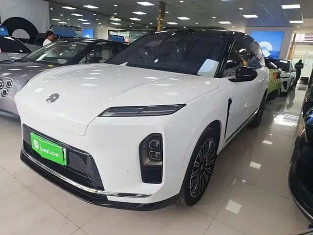 NIO ES8 2025 Model 6-Seat Executive Luxury Edition