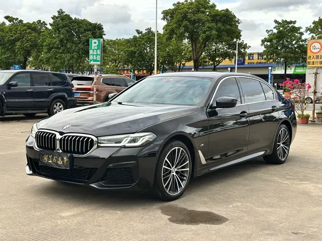 BMW 5 Series 2023 530Li Leading M Sport Package