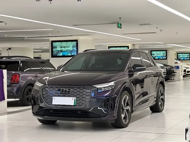 Audi Q4 e-tron 2022 50 e-tron quattro Innovation Edition
