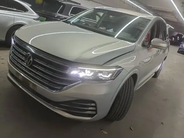 Volkswagen Viloran 2022 380TSI Premium Edition