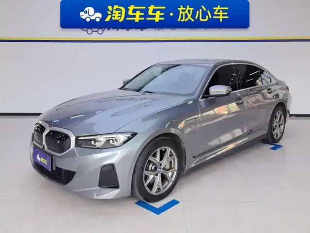 BMW i3 2022 eDrive 35 L