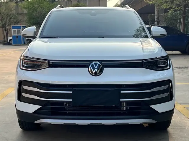 Volkswagen Tharu 2025 New Edge 1.5L Aspiration Edition