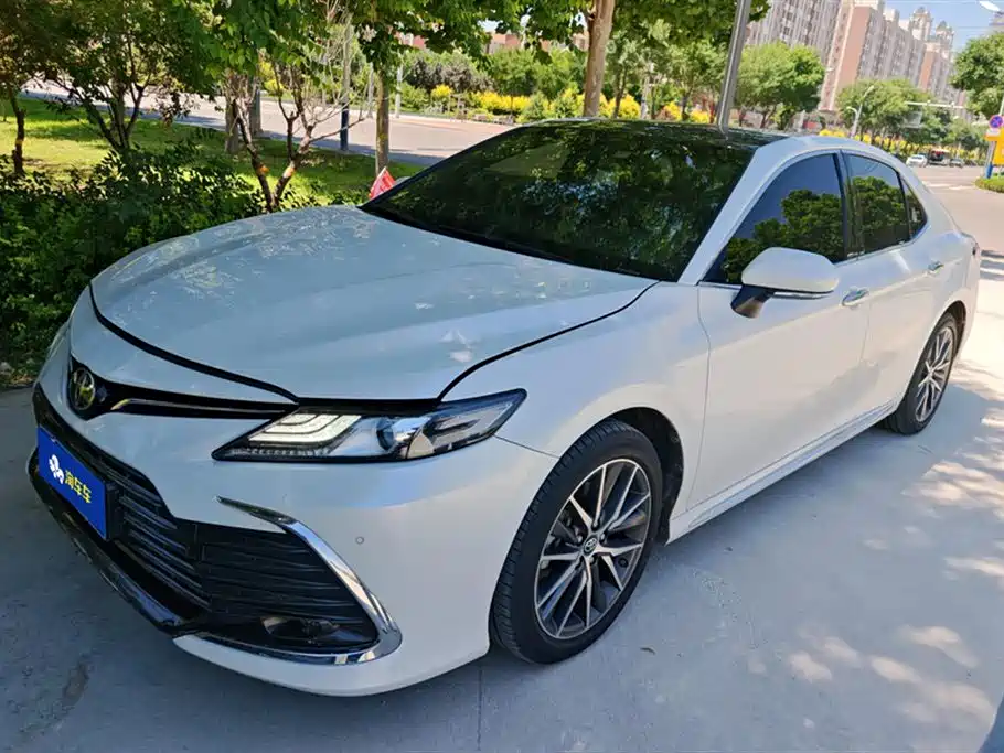 Toyota Camry 2023 2.5G Luxury Edition