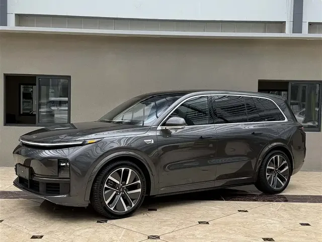 Li Auto Li Xiang L9 2023 Model Pro