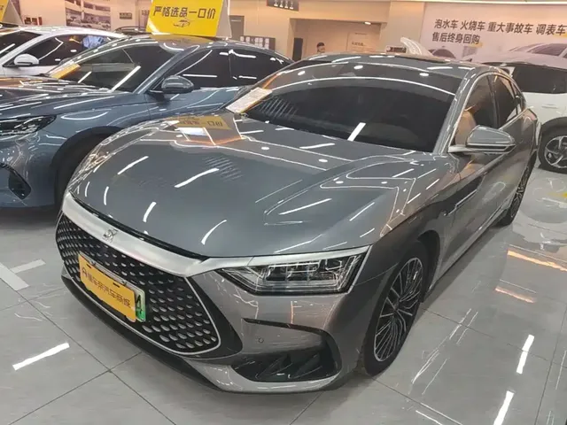 BYD Han 2023 DM-i Champion Edition 121KM Honor