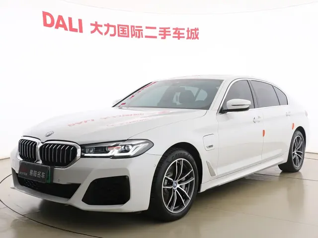 BMW 5 Series New Energy 2022 535Le M Sport Package