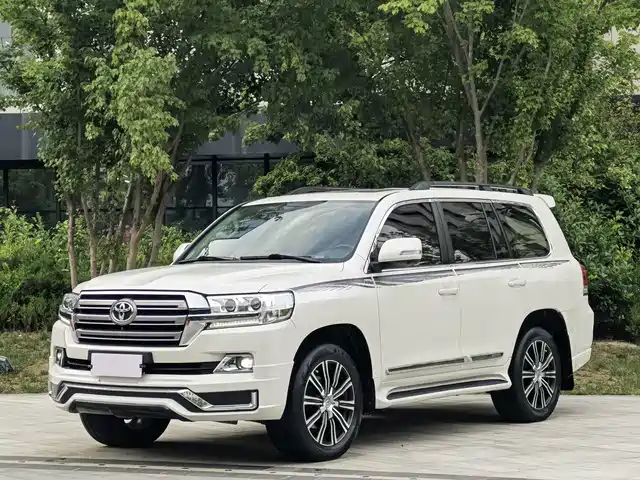 Toyota Land Cruiser (Import), 2020