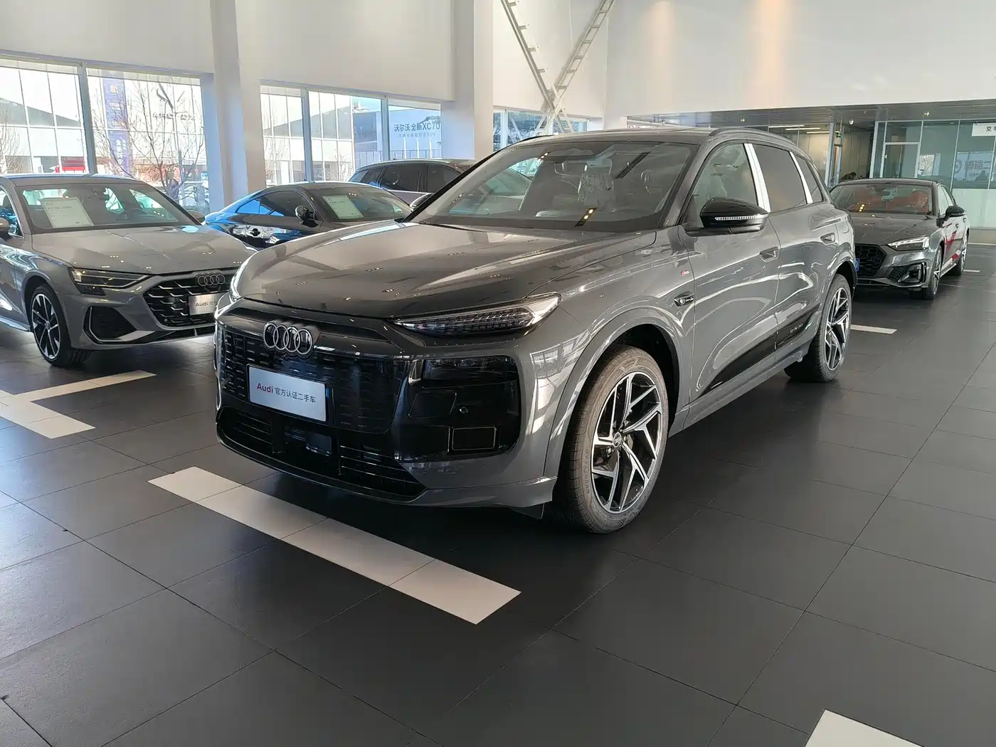 Audi Q6L e-tron 2025 Extended Range Edition