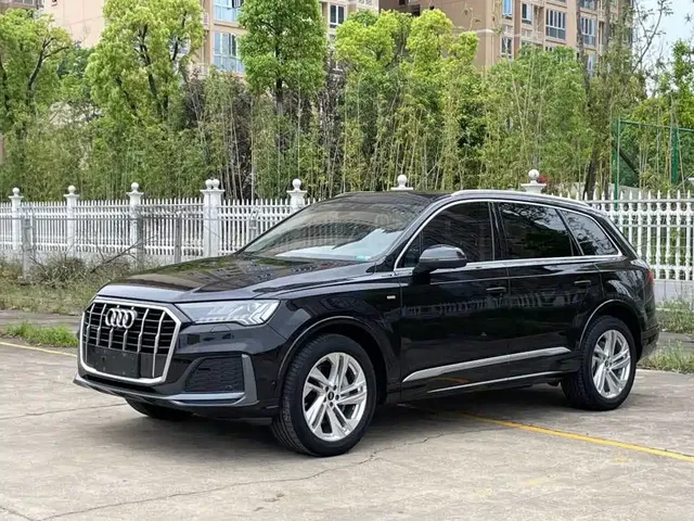 Audi Q7 2021 45 TFSI quattro S line Sport