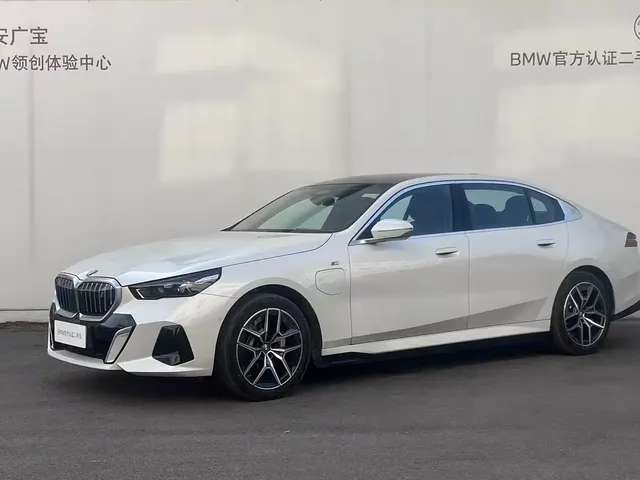 BMW i5 2024 eDrive 35L M Sport Package