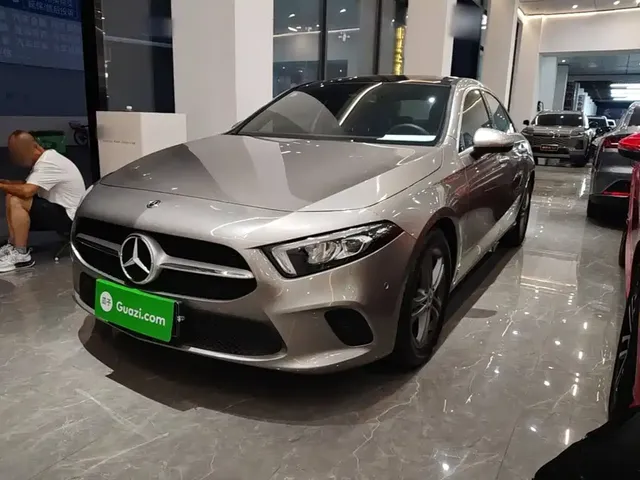 Mercedes-Benz A-Class 2019 Facelift A 200 L