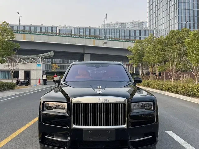 Rolls-Royce Cullinan 2018 4-Seater Version