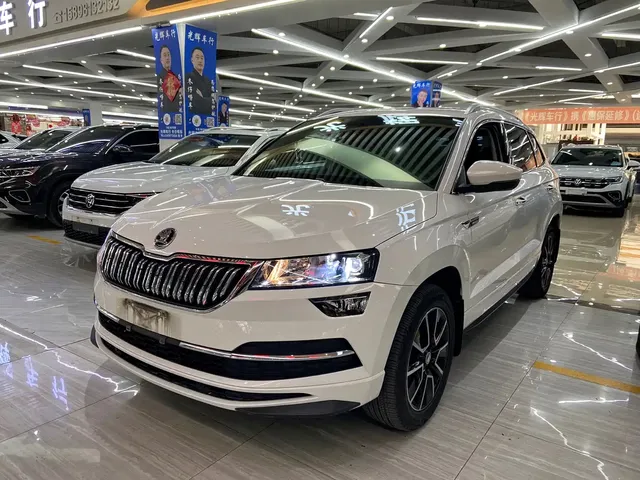 Škoda Karoq 2022 TSI280 Luxury