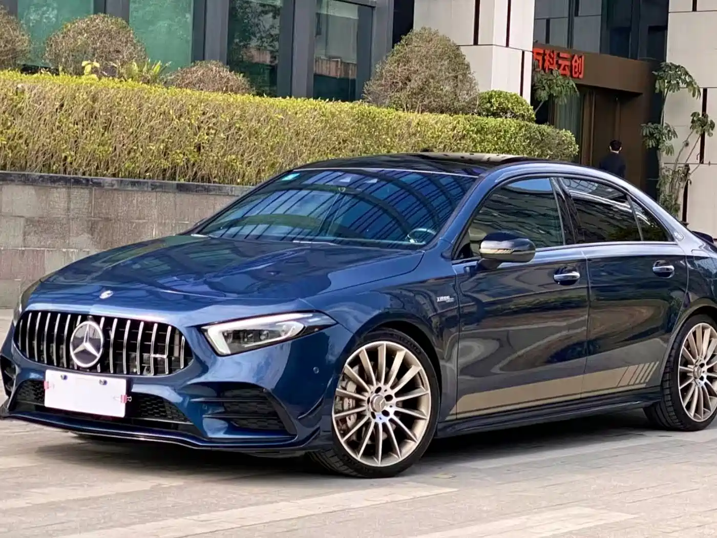 Mercedes-Benz A-Class AMG 2019 AMG A 35 L 4MATIC Pioneer Special Edition