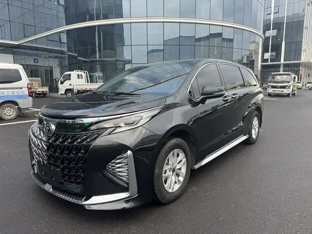 Toyota Granvia 2024 2.5L Hybrid Comfort