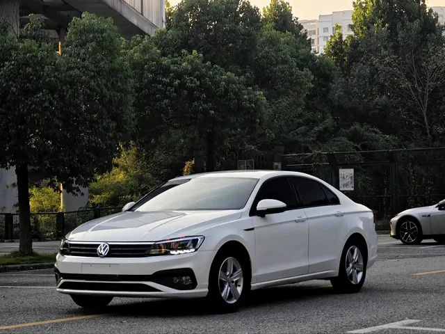 Volkswagen Lamando 2021 230TSI DSG Fashion Edition