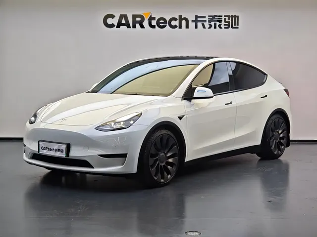 Tesla Model Y 2023 High Performance All-Wheel Drive Edition
