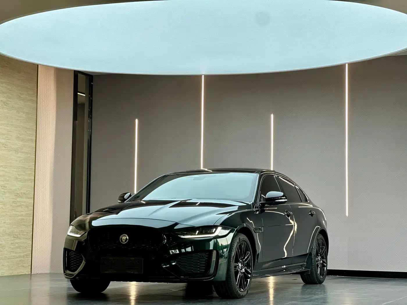 Jaguar XEL 2023 2.0T 250PS R-DYNAMIC S Progressive Sport