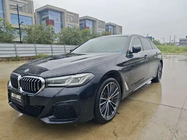 BMW 5 Series 2022 Model Second Facelift 530Li Leading M Sport Package