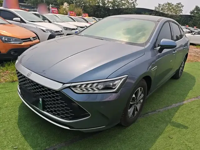 BYD Qin PLUS 2024 Glory Edition DM-i 55KM Leading