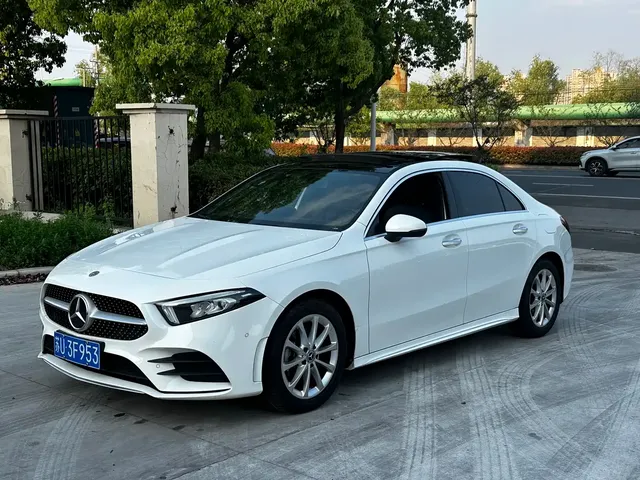 Mercedes-Benz A-Class 2021 A 200 L Sport Sedan Fashion Edition