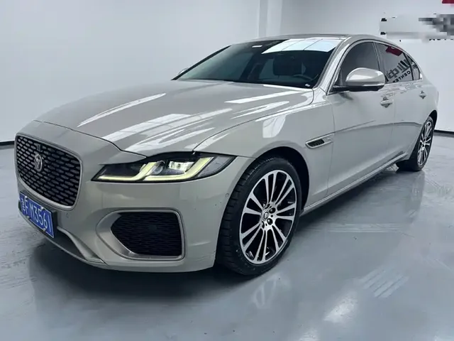 Jaguar XFL 2024 2.0T P250 2WD Premium Luxury