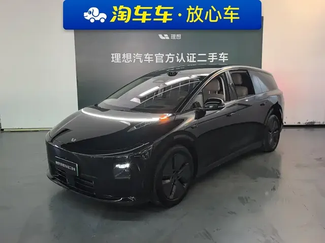 Li Auto Li i8 2025 Standard Edition