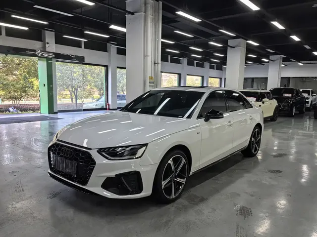 Audi A4L 2024 40 TFSI Luxury Dynamic