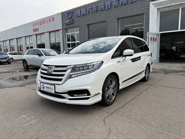 Honda Elysion 2019 2.0L Hybrid Luxury Edition
