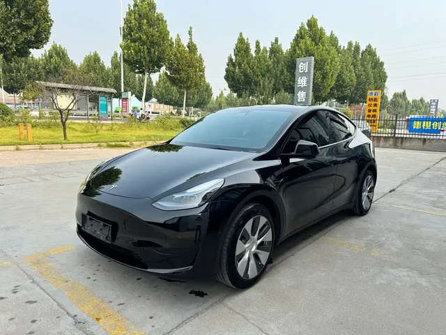 Tesla Model Y 2022 Facelift Rear-Wheel Drive Version