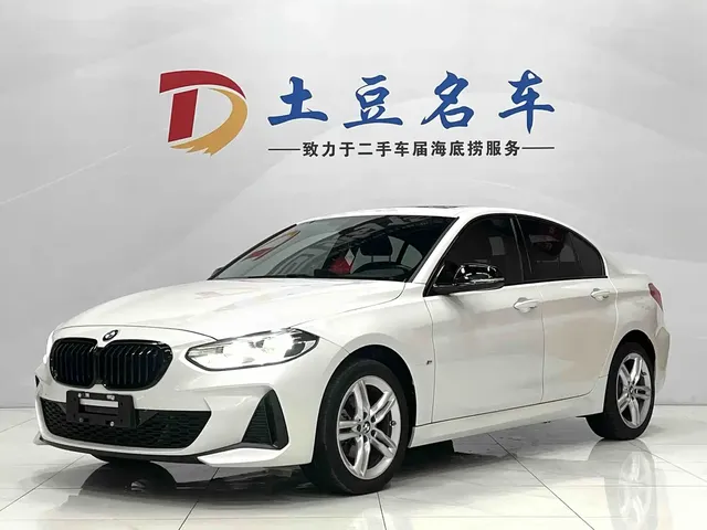 BMW 1 Series 2023 120i M Sport Shadow Edition